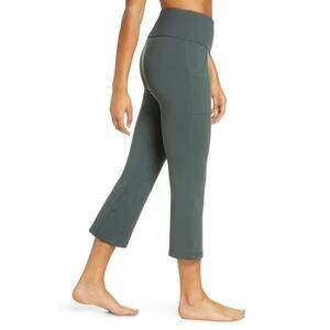 NEW Zella Live In High Waist Crop Kick Flare Leggings Green Size XS